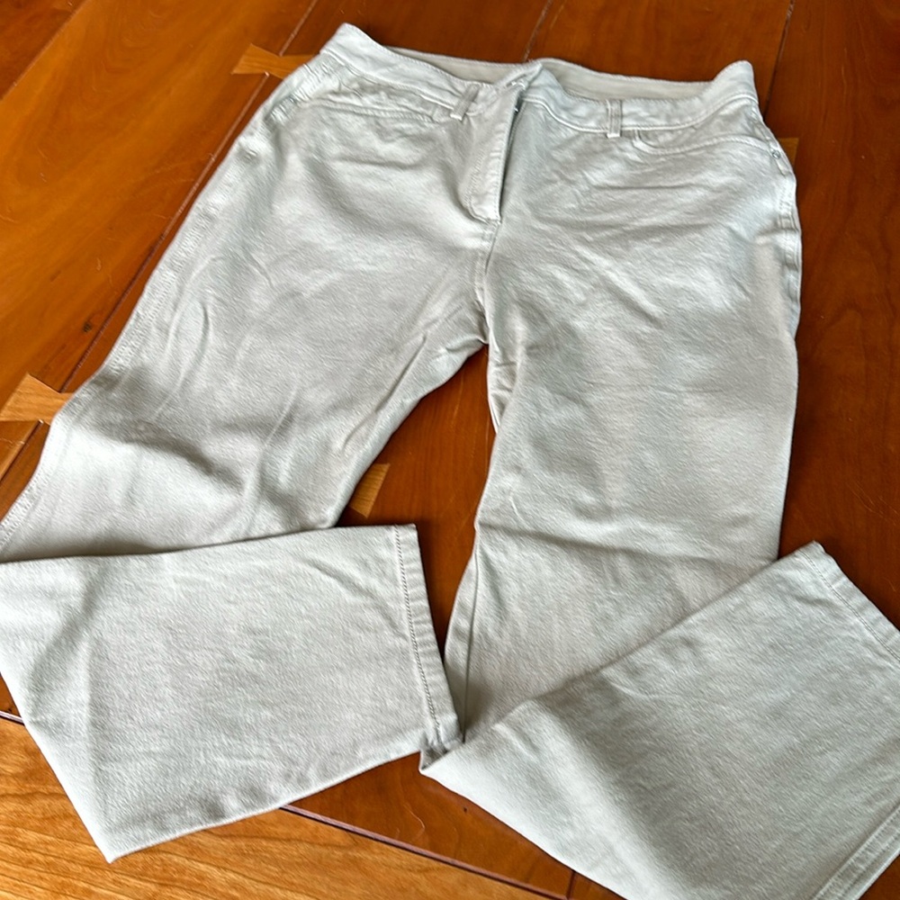 New Chico’s So Slimming tan jeans, 1/S